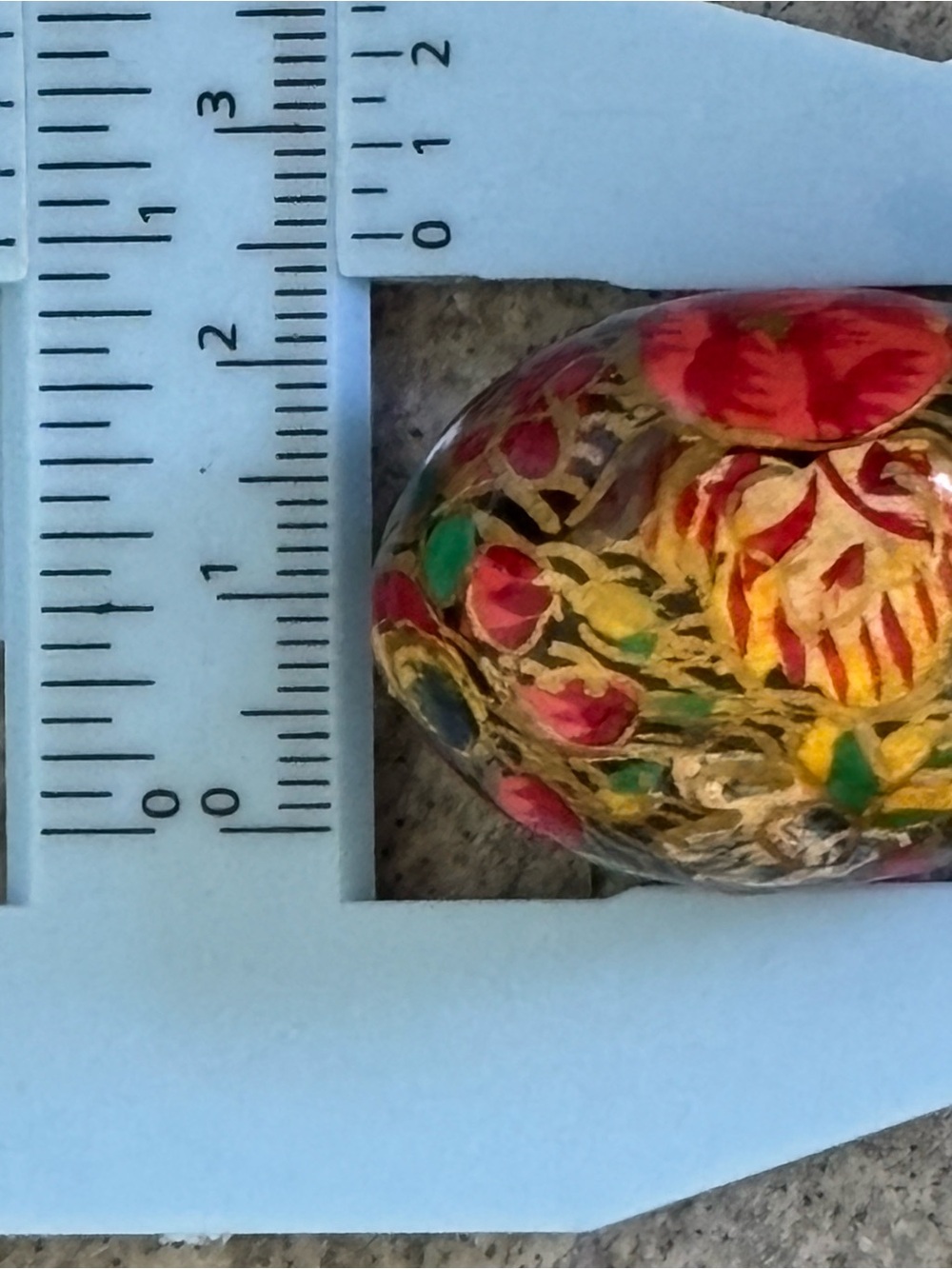 INDIA HandPainted Decorative Egg KEYCHAIN KEY CHAIN Gold Red Green Floral Design